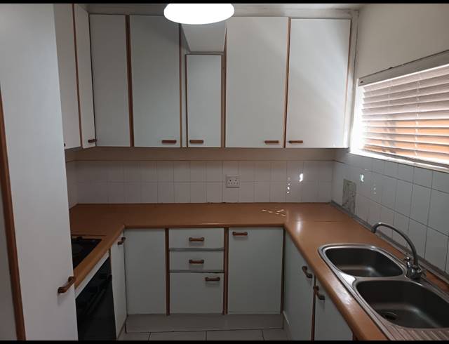 1 BEDROOM FLAT TO LET IN MORNINGSIDE